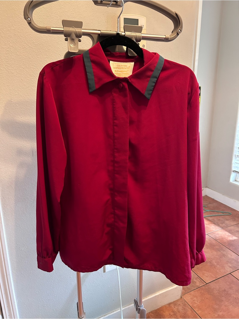 Country Sophisticates by Pendleton Vintage Red Long Sleeve Blouse Woman’s Sz 12